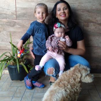 Emprego de babá Caxias do Sul: emprego de babá Kelen