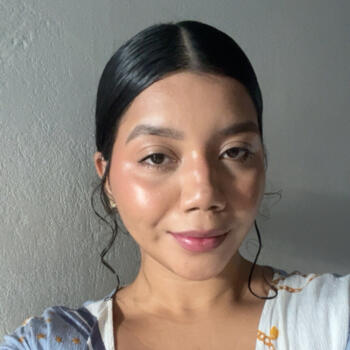 Babysitter Manaus: Maria