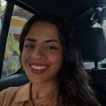 Babysitter in Alcalá de Henares: Dina Liseth