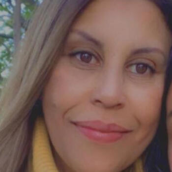 Babysitter in Laval: Yamna