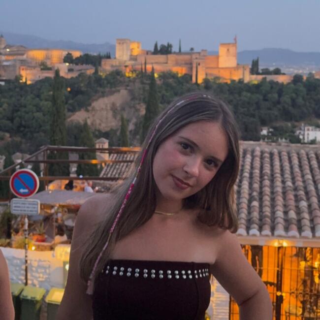 Babysitter in Madrid: Nubia