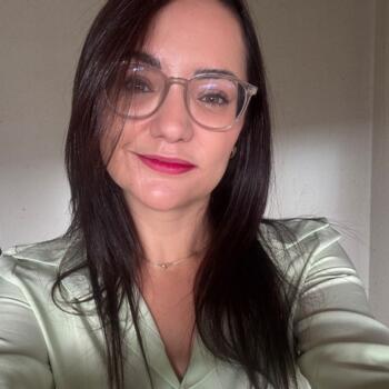 Babysitter Orihuela: Karen Larissa