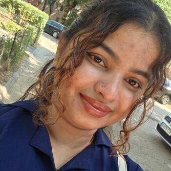 Babysitter Bucharest: Sayani Dilrukshi