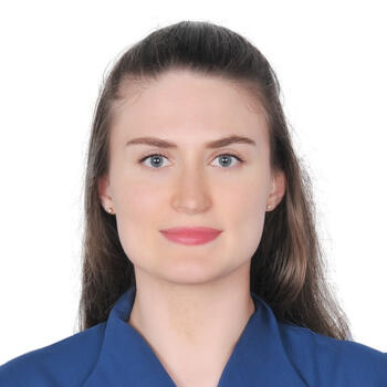 جليسة أطفال في دبي: Viktoriia