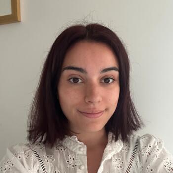 Babysitter in Tourville-sur-Arques: Lea