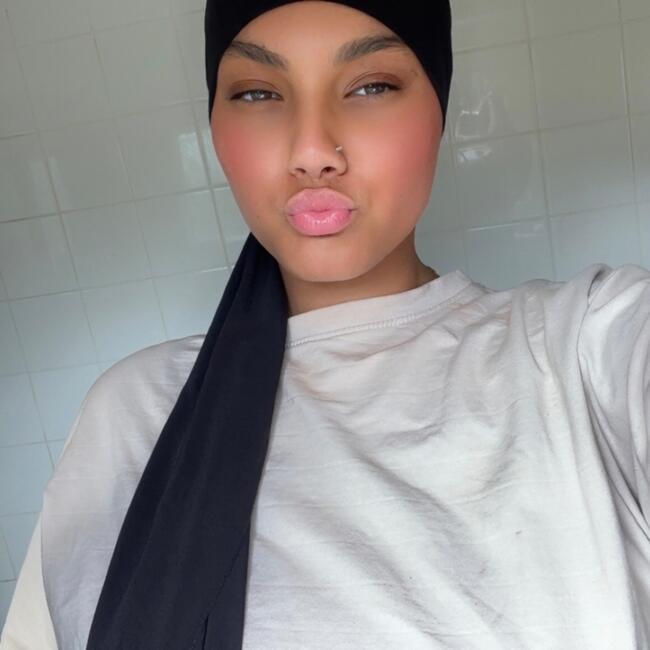 Babysitter in Croix: Salena