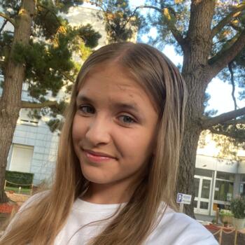 Baby-sitter Pouru-Saint-Remy: Oceane