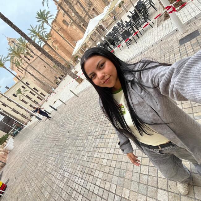 Babysitter in Almería: Martina