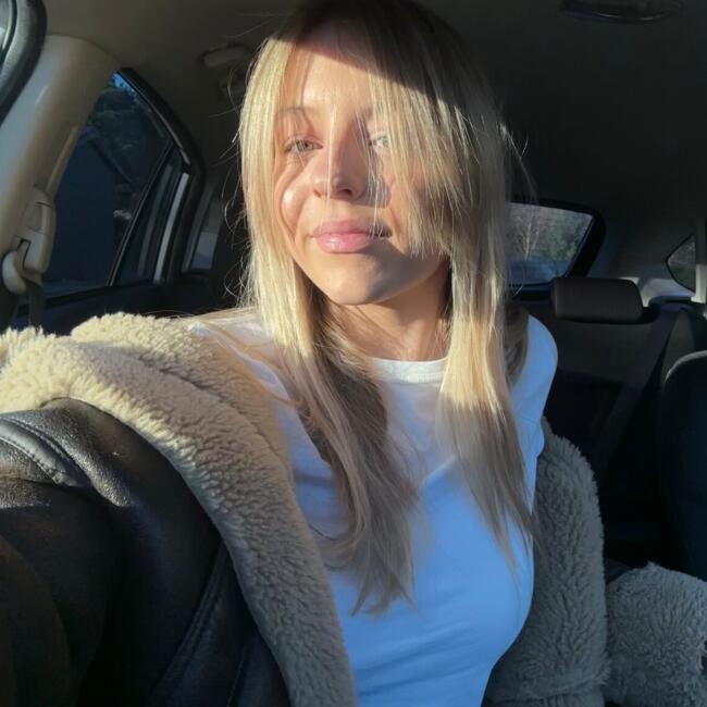 Babysitter in Queenstown: Stella