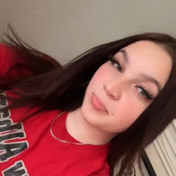 Babysitter in Chicago: Ava