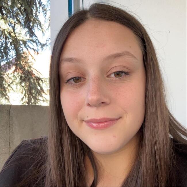 Babysitter in Marnaz: Klara