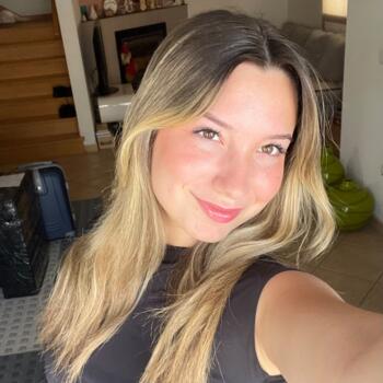 Babysitter in Santarém: Lara