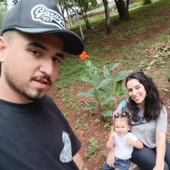 Babysitting job in Ribeirão Preto: babysitting job Larissa