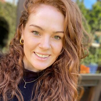 Babysitter in Nelson: Lily