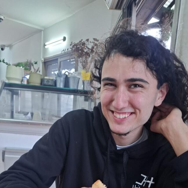בייביסיטר ב- תל אביב-יפו: Maayan