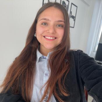 Babysitter in Rosario: Samira