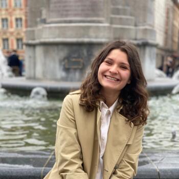 Babysitter in Clermont-Ferrand: Hélène