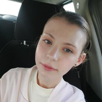 Babysitter in Kamenice: Yuna