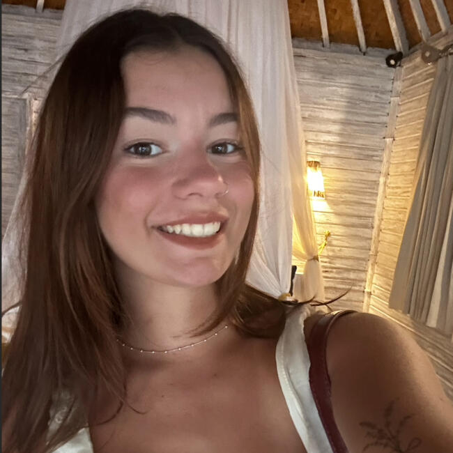 Babysitter in Gold Coast: Hannah