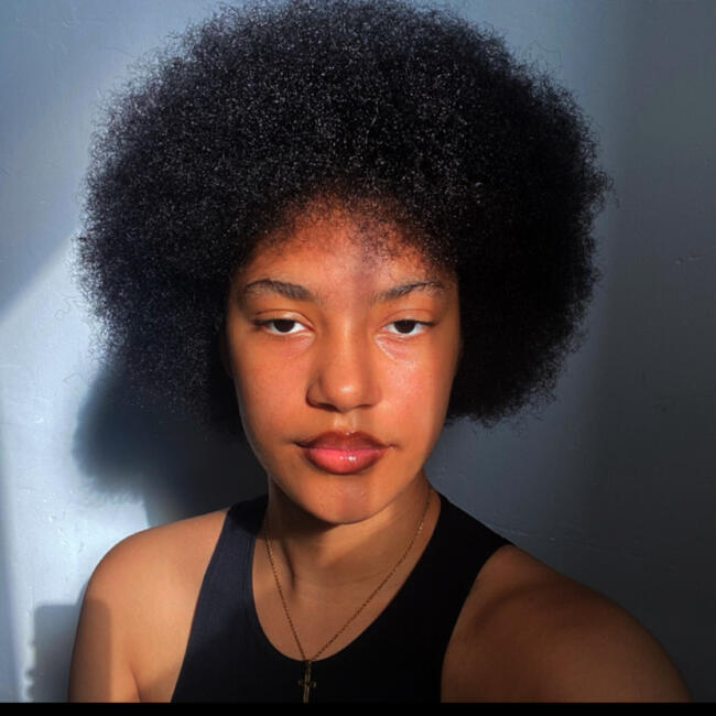 Opiekunka do dziecka w Amiens: Clémence