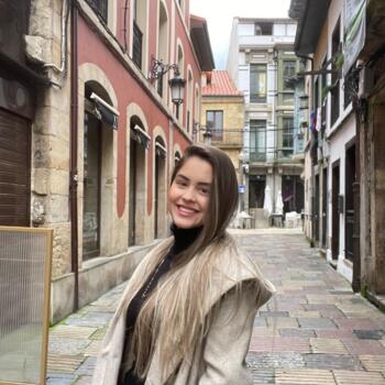 Nanny in Avilés: Karina