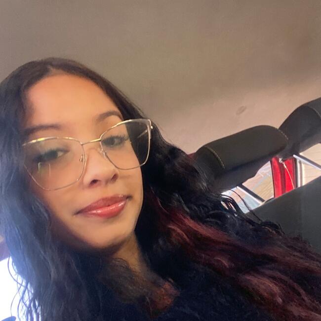 Babysitter in Marília: Ana