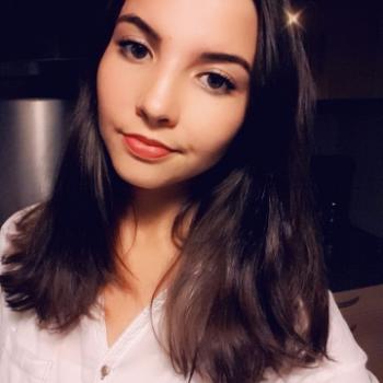 Babysitter in La Tour-en-Jarez: Anaelle