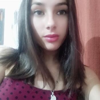 Babysitter in Minas: Lucia