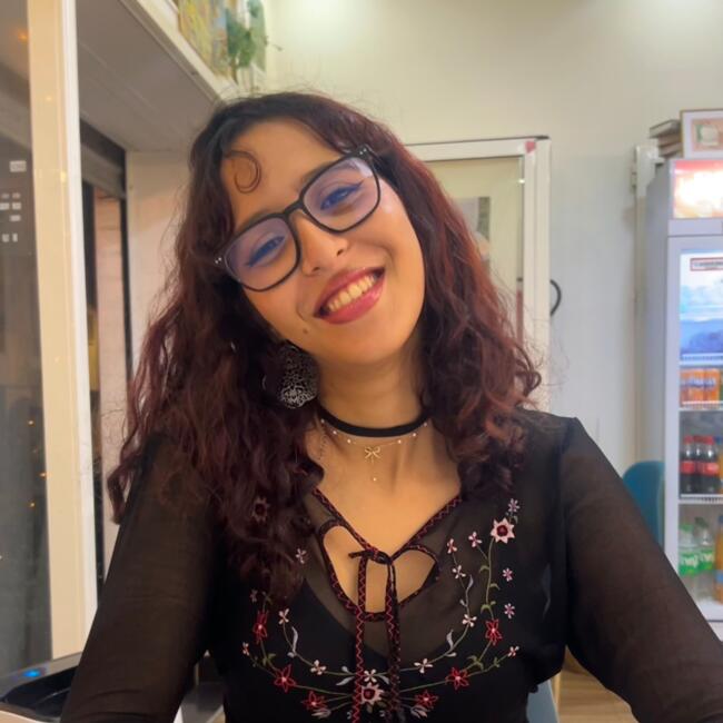 جليسة أطفال في رباط: Dounia