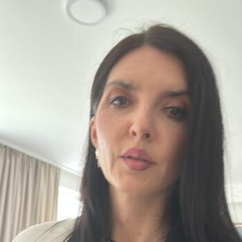 Posao bebisiterke u Novi Sad: posao čuvanja dece Jelena