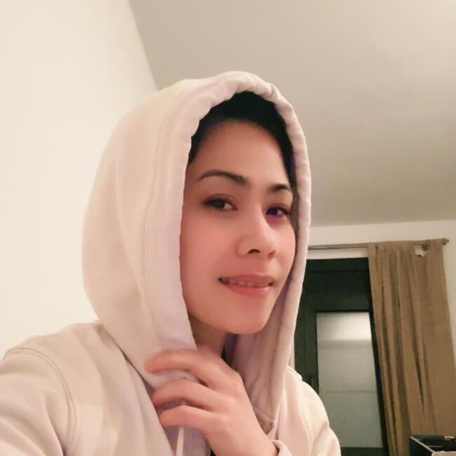 Babysitter in Barcelona: Roxan