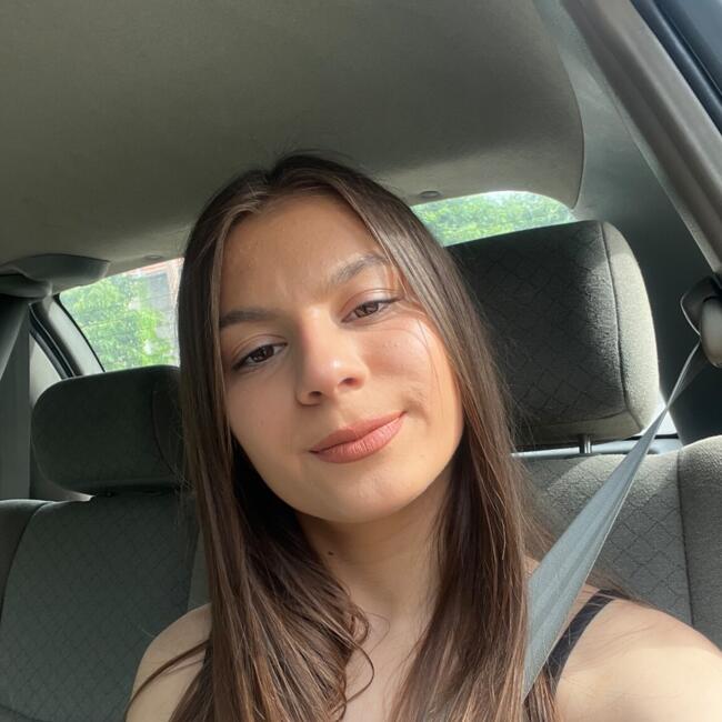 Bebisiterka u Niš: Milena