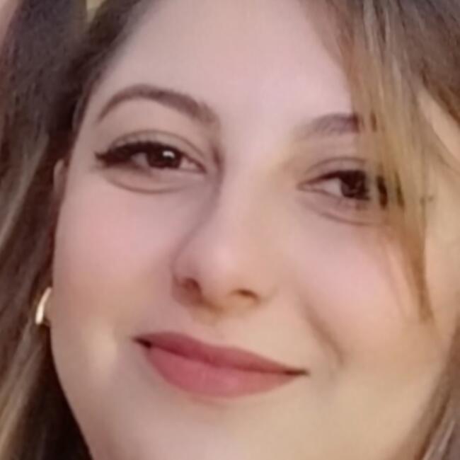 Babysitter in Créteil: Maya