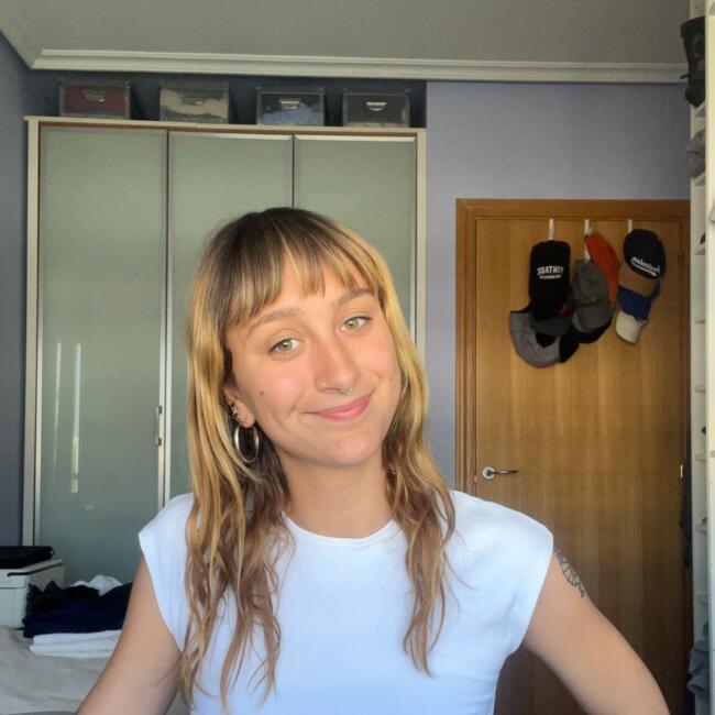 Babysitter in Vitoria-Gasteiz: Nahia