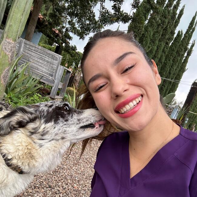 Niñera en San Miguel de Allende: Ángela ️