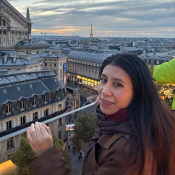 Babysitter in Paris: Andrea