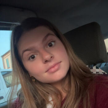 Babysitter in Nîmes: Emilie