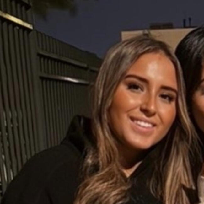 Babysitter in Rueil-Malmaison: Mina