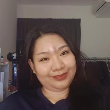 Pengasuh Kuala Lumpur: Cristal