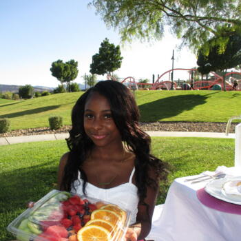Babysitter in Henderson: Samara