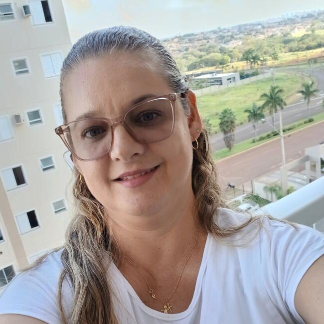 Babysitter in Londrina: Andréia de Morais Gonçalves