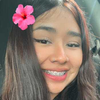 Babysitter in San Salvador: Elizabeth