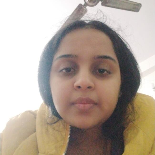 दिल्ली में बेबीसिटिंग की नौकरी: Snigdha