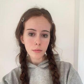 Babysitter in Clermont-Ferrand: Tara