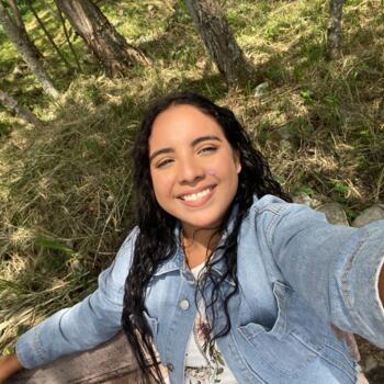 Babysitter in David: Fatima Vanegas