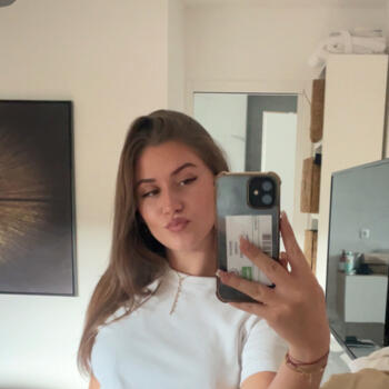 Baby-sitter Bormes-les-Mimosas: Angelina