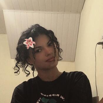 Babá em São João de Meriti: Julia