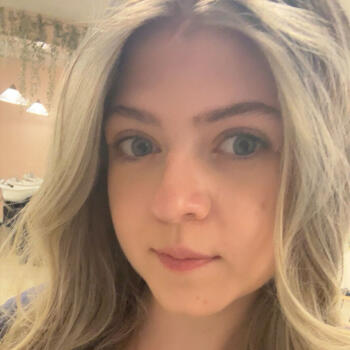 Baby-sitter in Cambridge: Allison