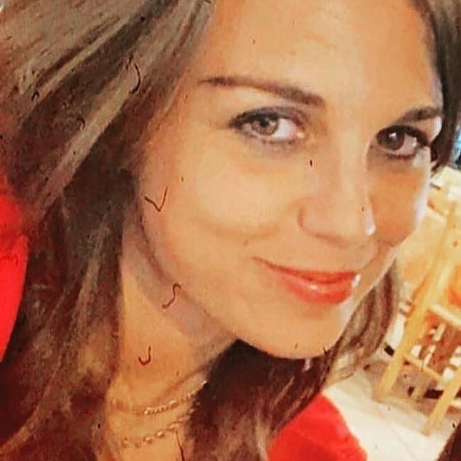 Babysitting job in Calvagese della Riviera: Ilaria