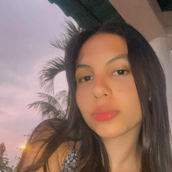 Babysitter in Cuenca: Katherine